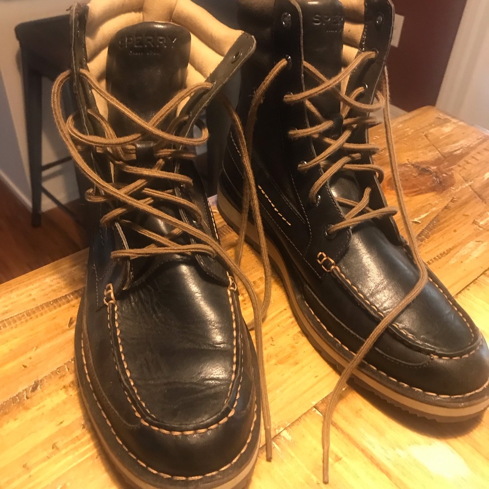 Sperrys Men hightop boots size 10